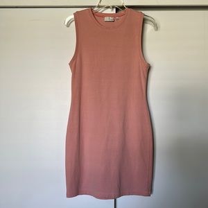 Artizia Wilfred Free Dress in Salmao